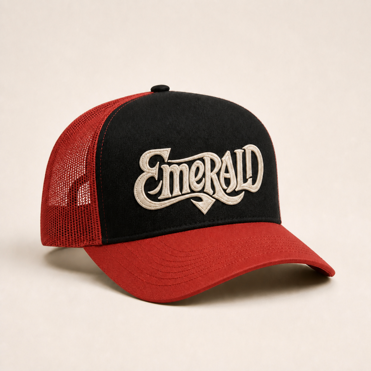 Bone Emerald - Emerald Script Preto 02 - Preto Vermelho 02