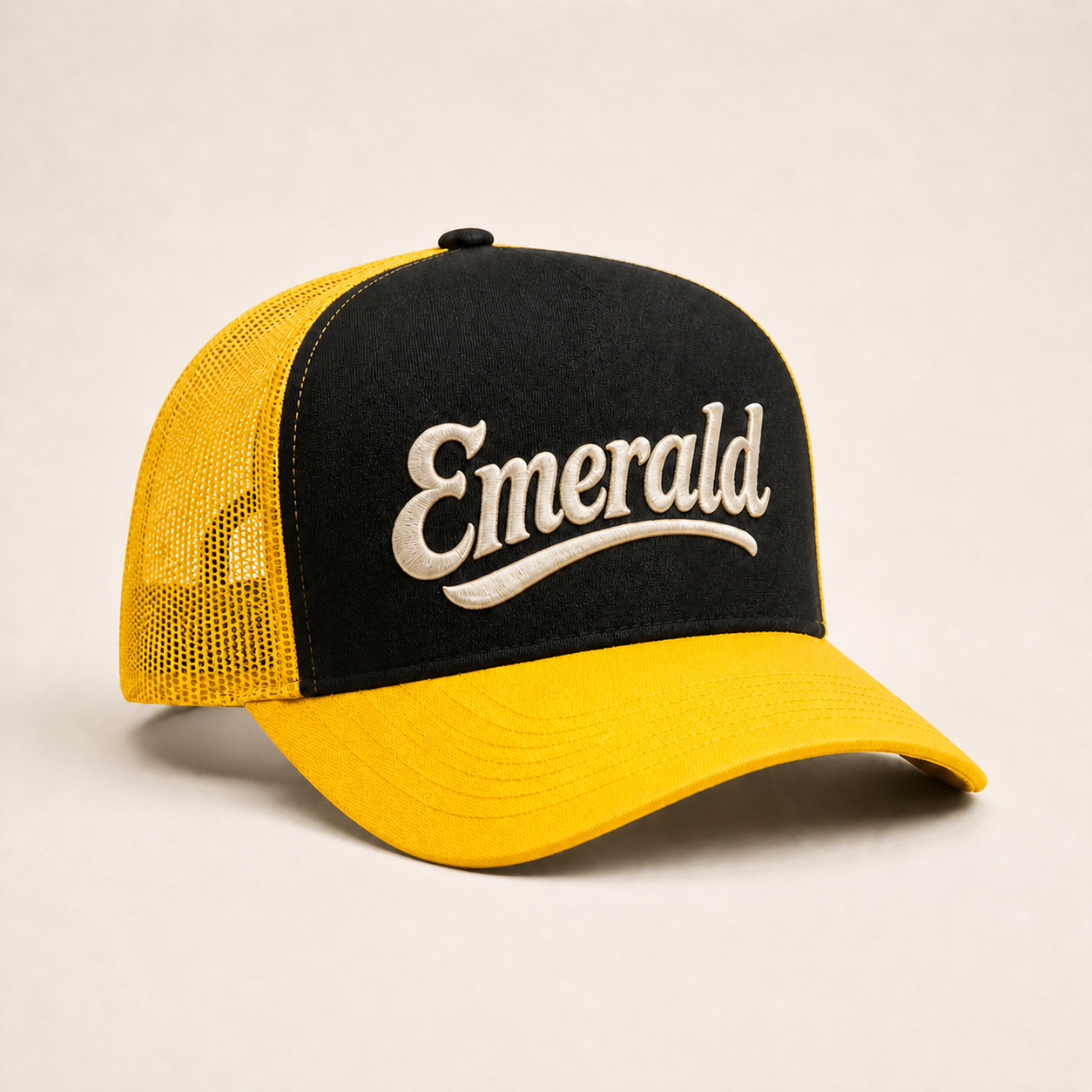 Bone Emerald - Emerald Script Preto - Preto Amarelo